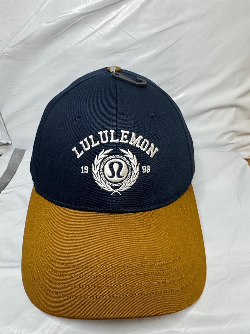 NWT Lululemon Unisex Structured Two-Tone Logo Baseball Cap - Navy & Mustard